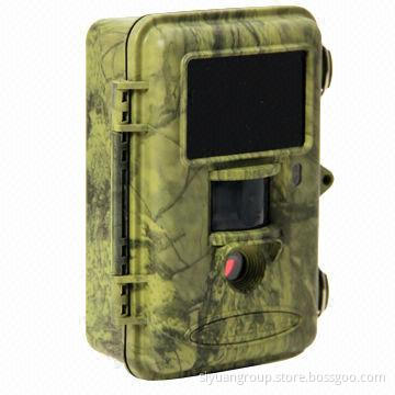Infrared triggered remote cameras with 2.0-inch LCD display, time lapse and invisible IR black OPS